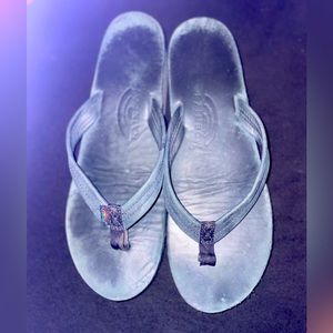 Black Slight Platform Rainbows